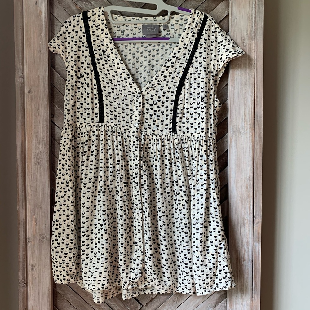 Anthropologie top. Good used condition.